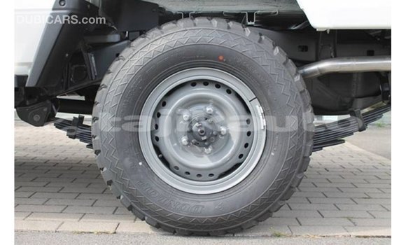 Buy Import Toyota Land Cruiser White Car in Import - Dubai in Dushanbe Buy Import Toyota Land Cruiser White Car in Import - Dubai in Dushanbe