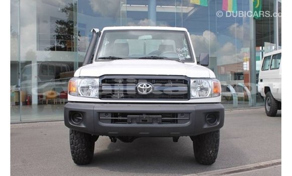 Buy Import Toyota Land Cruiser White Car in Import - Dubai in Dushanbe Buy Import Toyota Land Cruiser White Car in Import - Dubai in Dushanbe