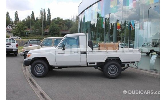Buy Import Toyota Land Cruiser White Car in Import - Dubai in Dushanbe Buy Import Toyota Land Cruiser White Car in Import - Dubai in Dushanbe