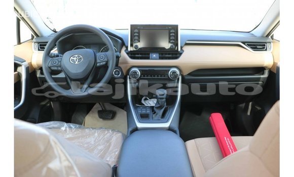 Buy Import Toyota 4Runner White Car in Import - Dubai in Dushanbe Buy Import Toyota 4Runner White Car in Import - Dubai in Dushanbe