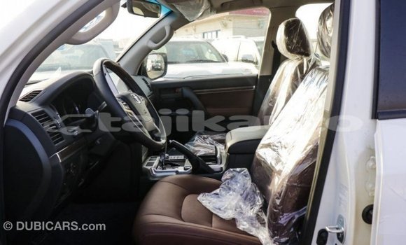 Buy Import Toyota Land Cruiser White Car in Import - Dubai in Dushanbe Buy Import Toyota Land Cruiser White Car in Import - Dubai in Dushanbe