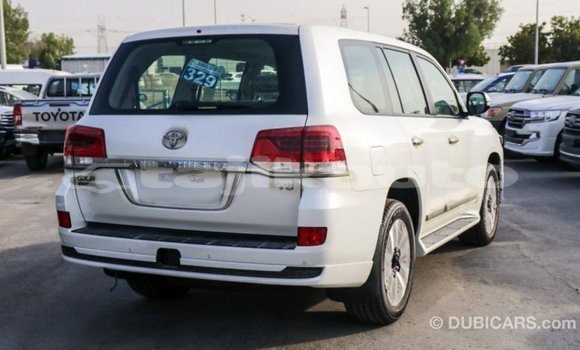 Buy Import Toyota Land Cruiser White Car in Import - Dubai in Dushanbe Buy Import Toyota Land Cruiser White Car in Import - Dubai in Dushanbe