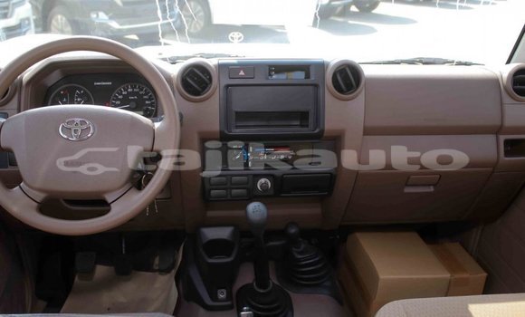Buy Import Toyota Land Cruiser Beige Car in Import - Dubai in Dushanbe Buy Import Toyota Land Cruiser Beige Car in Import - Dubai in Dushanbe