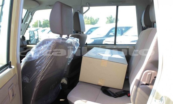 Buy Import Toyota Land Cruiser Beige Car in Import - Dubai in Dushanbe Buy Import Toyota Land Cruiser Beige Car in Import - Dubai in Dushanbe