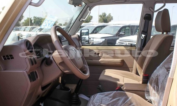 Buy Import Toyota Land Cruiser Beige Car in Import - Dubai in Dushanbe Buy Import Toyota Land Cruiser Beige Car in Import - Dubai in Dushanbe