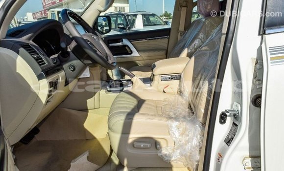Buy Import Toyota Land Cruiser White Car in Import - Dubai in Dushanbe Buy Import Toyota Land Cruiser White Car in Import - Dubai in Dushanbe