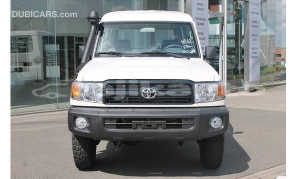 Buy Import Toyota Land Cruiser White Car in Import - Dubai in Dushanbe Buy Import Toyota Land Cruiser White Car in Import - Dubai in Dushanbe