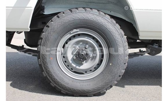 Buy Import Toyota Land Cruiser White Car in Import - Dubai in Dushanbe Buy Import Toyota Land Cruiser White Car in Import - Dubai in Dushanbe