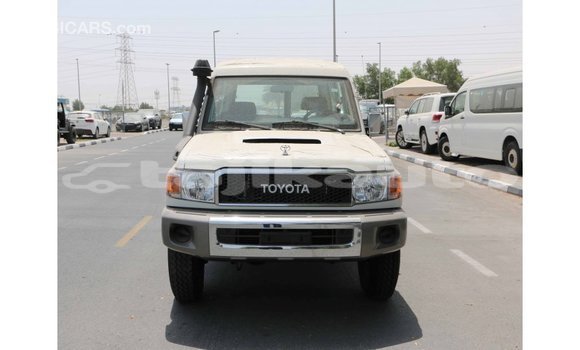 Buy Import Toyota Land Cruiser White Car in Import - Dubai in Dushanbe Buy Import Toyota Land Cruiser White Car in Import - Dubai in Dushanbe
