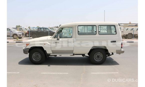Buy Import Toyota Land Cruiser White Car in Import - Dubai in Dushanbe Buy Import Toyota Land Cruiser White Car in Import - Dubai in Dushanbe