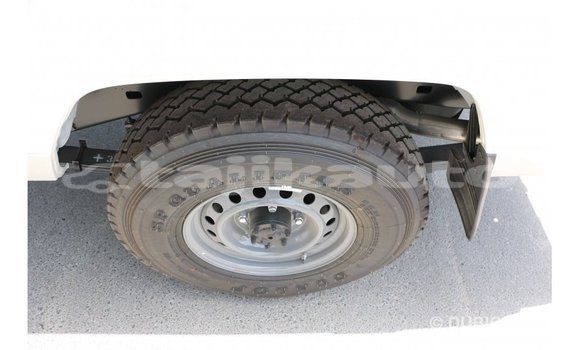 Buy Import Toyota Land Cruiser White Car in Import - Dubai in Dushanbe Buy Import Toyota Land Cruiser White Car in Import - Dubai in Dushanbe