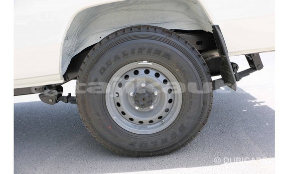 Buy Import Toyota Land Cruiser White Car in Import - Dubai in Dushanbe Buy Import Toyota Land Cruiser White Car in Import - Dubai in Dushanbe