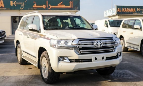 Buy Import Toyota Land Cruiser White Car in Import - Dubai in Dushanbe Buy Import Toyota Land Cruiser White Car in Import - Dubai in Dushanbe