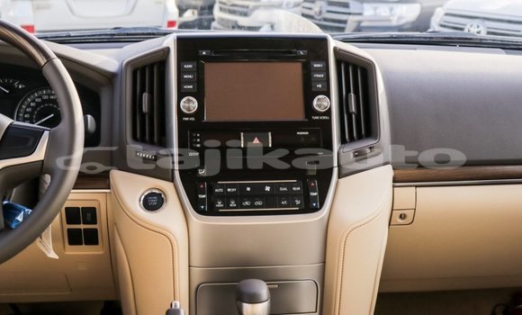 Buy Import Toyota Land Cruiser White Car in Import - Dubai in Dushanbe Buy Import Toyota Land Cruiser White Car in Import - Dubai in Dushanbe
