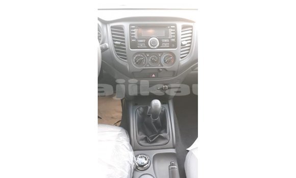 Buy Import Mitsubishi L200 White Car in Import - Dubai in Dushanbe Buy Import Mitsubishi L200 White Car in Import - Dubai in Dushanbe