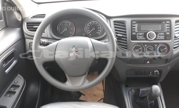Buy Import Mitsubishi L200 White Car in Import - Dubai in Dushanbe Buy Import Mitsubishi L200 White Car in Import - Dubai in Dushanbe