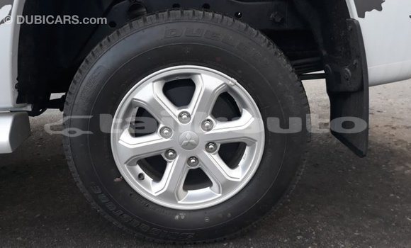 Buy Import Mitsubishi L200 White Car in Import - Dubai in Dushanbe Buy Import Mitsubishi L200 White Car in Import - Dubai in Dushanbe