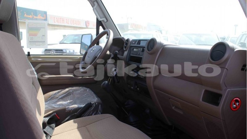 Big with watermark toyota land cruiser dushanbe import dubai 2188