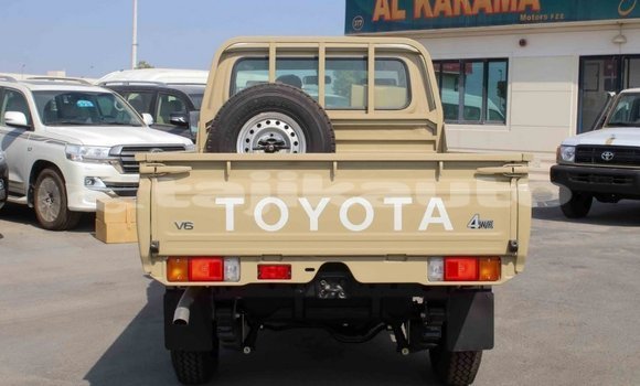 Buy Import Toyota Land Cruiser Beige Car in Import - Dubai in Dushanbe Buy Import Toyota Land Cruiser Beige Car in Import - Dubai in Dushanbe