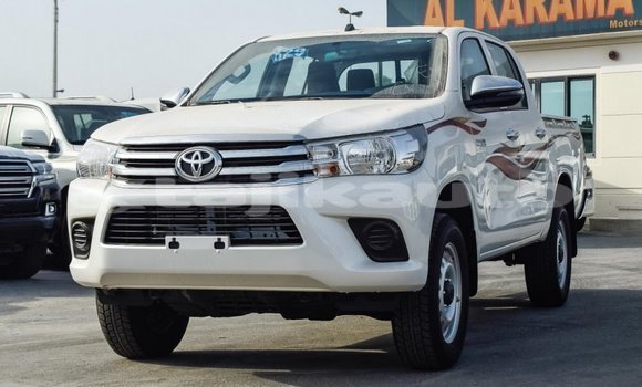 Buy Import Toyota Hilux White Car in Import - Dubai in Dushanbe Buy Import Toyota Hilux White Car in Import - Dubai in Dushanbe