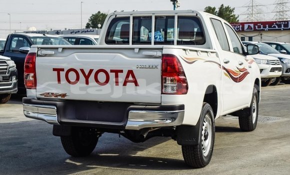 Buy Import Toyota Hilux White Car in Import - Dubai in Dushanbe Buy Import Toyota Hilux White Car in Import - Dubai in Dushanbe