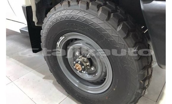 Buy Import Toyota Land Cruiser White Car in Import - Dubai in Dushanbe Buy Import Toyota Land Cruiser White Car in Import - Dubai in Dushanbe