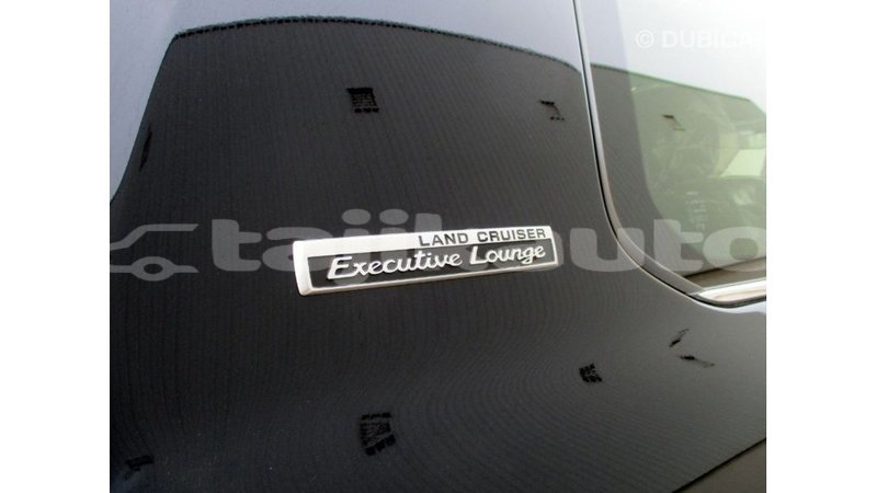 Big with watermark toyota land cruiser dushanbe import dubai 2204