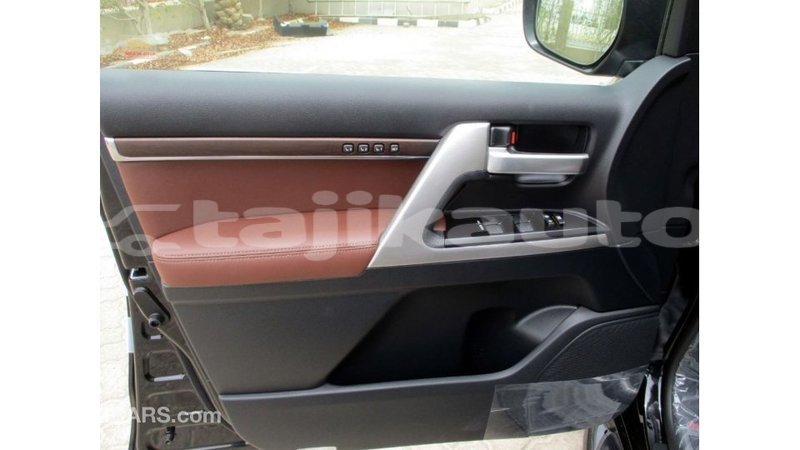 Big with watermark toyota land cruiser dushanbe import dubai 2204