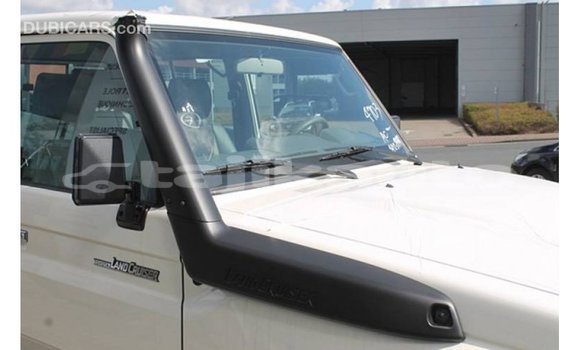Buy Import Toyota Land Cruiser White Car in Import - Dubai in Dushanbe Buy Import Toyota Land Cruiser White Car in Import - Dubai in Dushanbe