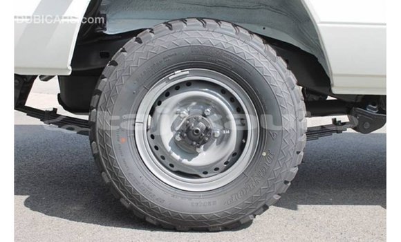Buy Import Toyota Land Cruiser White Car in Import - Dubai in Dushanbe Buy Import Toyota Land Cruiser White Car in Import - Dubai in Dushanbe
