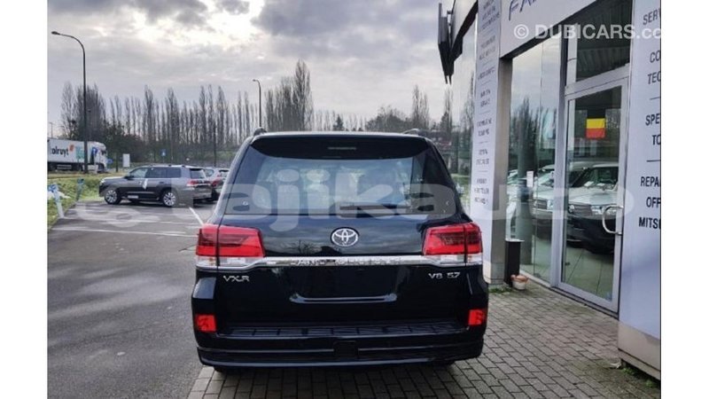 Big with watermark toyota land cruiser dushanbe import dubai 2214