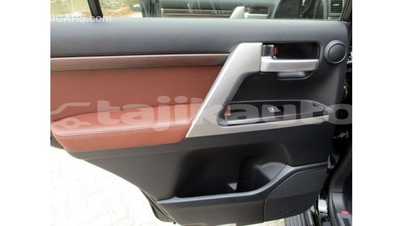 Big with watermark toyota land cruiser dushanbe import dubai 2214