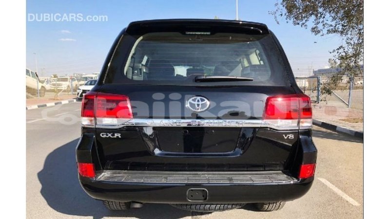 Big with watermark toyota land cruiser dushanbe import dubai 2215