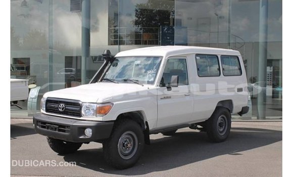 Buy Import Toyota Land Cruiser White Car in Import - Dubai in Dushanbe Buy Import Toyota Land Cruiser White Car in Import - Dubai in Dushanbe