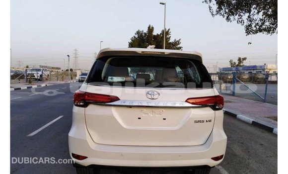 Buy Import Toyota Fortuner White Car in Import - Dubai in Dushanbe Buy Import Toyota Fortuner White Car in Import - Dubai in Dushanbe