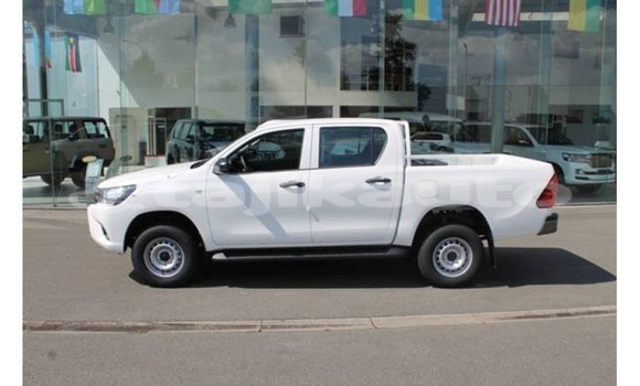 Buy Import Toyota Hilux White Car in Import - Dubai in Dushanbe Buy Import Toyota Hilux White Car in Import - Dubai in Dushanbe