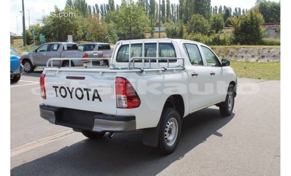 Buy Import Toyota Hilux White Car in Import - Dubai in Dushanbe Buy Import Toyota Hilux White Car in Import - Dubai in Dushanbe