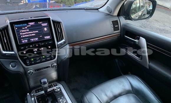 Buy Used Toyota Land Cruiser Black Car in Dushanbe in Dushanbe Buy Used Toyota Land Cruiser Black Car in Dushanbe in Dushanbe