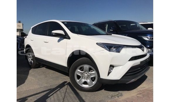 Buy Import Toyota 4Runner White Car in Import - Dubai in Dushanbe Buy Import Toyota 4Runner White Car in Import - Dubai in Dushanbe