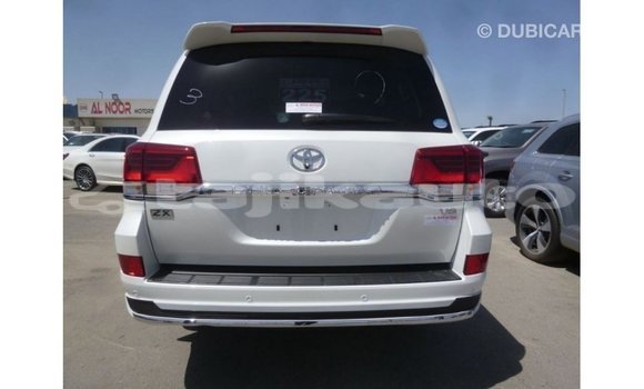 Buy Import Toyota Land Cruiser White Car in Import - Dubai in Dushanbe Buy Import Toyota Land Cruiser White Car in Import - Dubai in Dushanbe