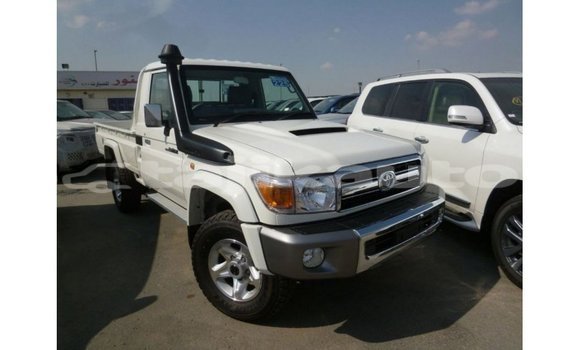 Buy Import Toyota Land Cruiser White Car in Import - Dubai in Dushanbe Buy Import Toyota Land Cruiser White Car in Import - Dubai in Dushanbe