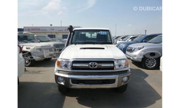 Buy Import Toyota Land Cruiser White Car in Import - Dubai in Dushanbe Buy Import Toyota Land Cruiser White Car in Import - Dubai in Dushanbe