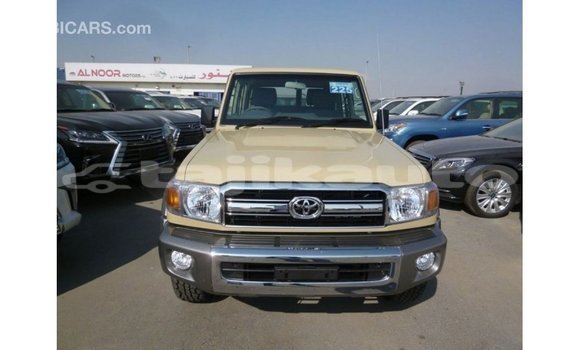 Buy Import Toyota Land Cruiser Beige Car in Import - Dubai in Dushanbe Buy Import Toyota Land Cruiser Beige Car in Import - Dubai in Dushanbe
