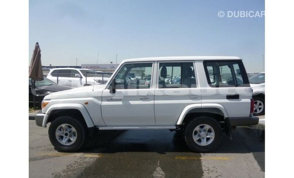 Buy Import Toyota Land Cruiser White Car in Import - Dubai in Dushanbe Buy Import Toyota Land Cruiser White Car in Import - Dubai in Dushanbe