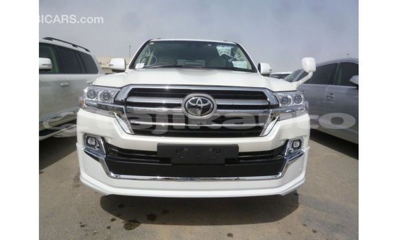 Buy Import Toyota Land Cruiser White Car in Import - Dubai in Dushanbe Buy Import Toyota Land Cruiser White Car in Import - Dubai in Dushanbe