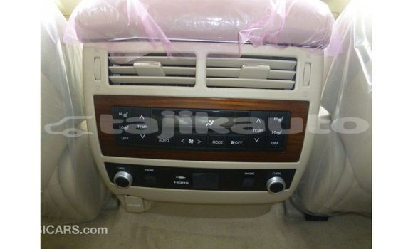 Buy Import Toyota Land Cruiser White Car in Import - Dubai in Dushanbe Buy Import Toyota Land Cruiser White Car in Import - Dubai in Dushanbe
