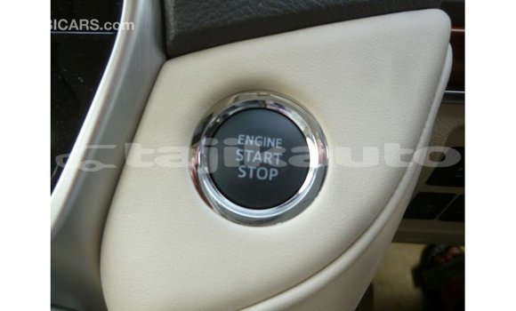 Buy Import Toyota Land Cruiser White Car in Import - Dubai in Dushanbe Buy Import Toyota Land Cruiser White Car in Import - Dubai in Dushanbe