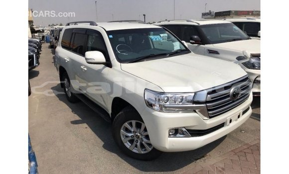 Buy Import Toyota Land Cruiser White Car in Import - Dubai in Dushanbe Buy Import Toyota Land Cruiser White Car in Import - Dubai in Dushanbe