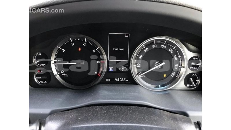 Big with watermark toyota land cruiser dushanbe import dubai 2282