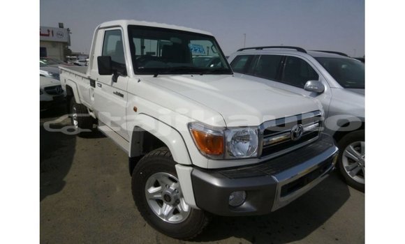 Buy Import Toyota Land Cruiser White Car in Import - Dubai in Dushanbe Buy Import Toyota Land Cruiser White Car in Import - Dubai in Dushanbe